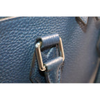 Louis Vuitton Taurillon Armand — view 9