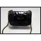 Chanel CC Logo GD Metal Fittings Shoulder Bag — view 2