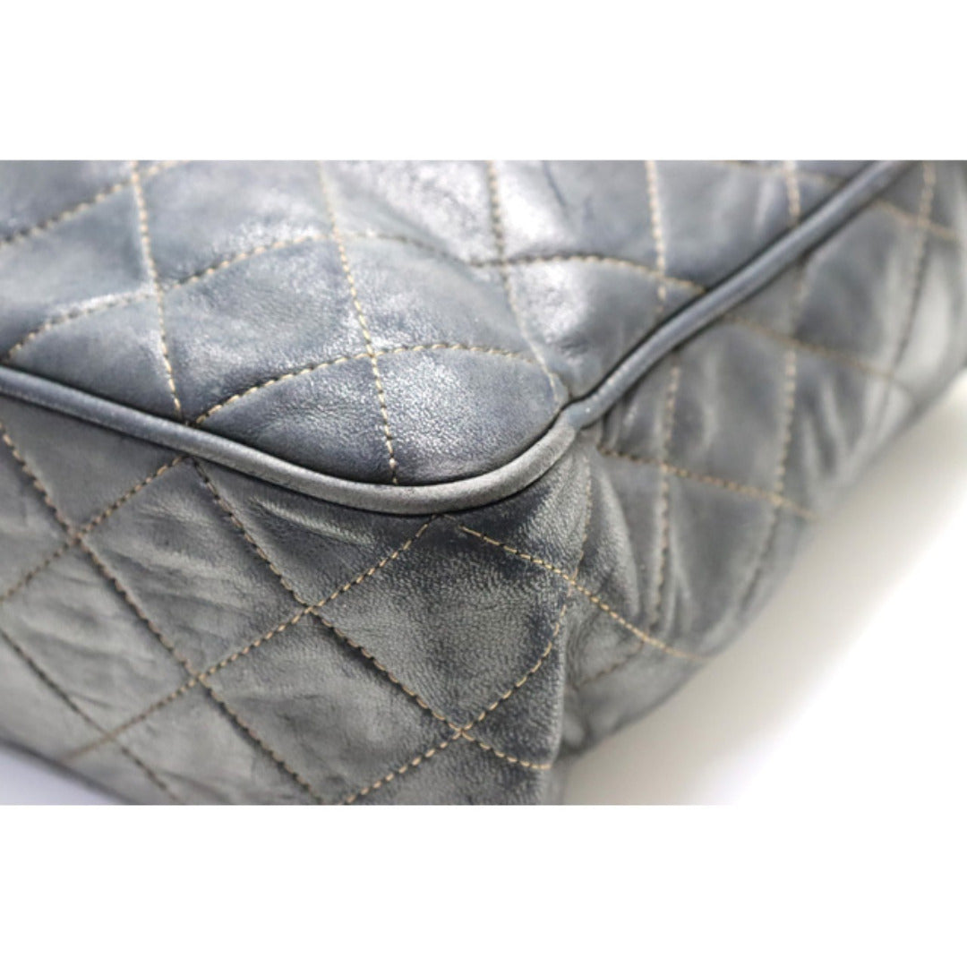 Chanel Quilted GD Metal Fittings Shoulder Bag — view 5