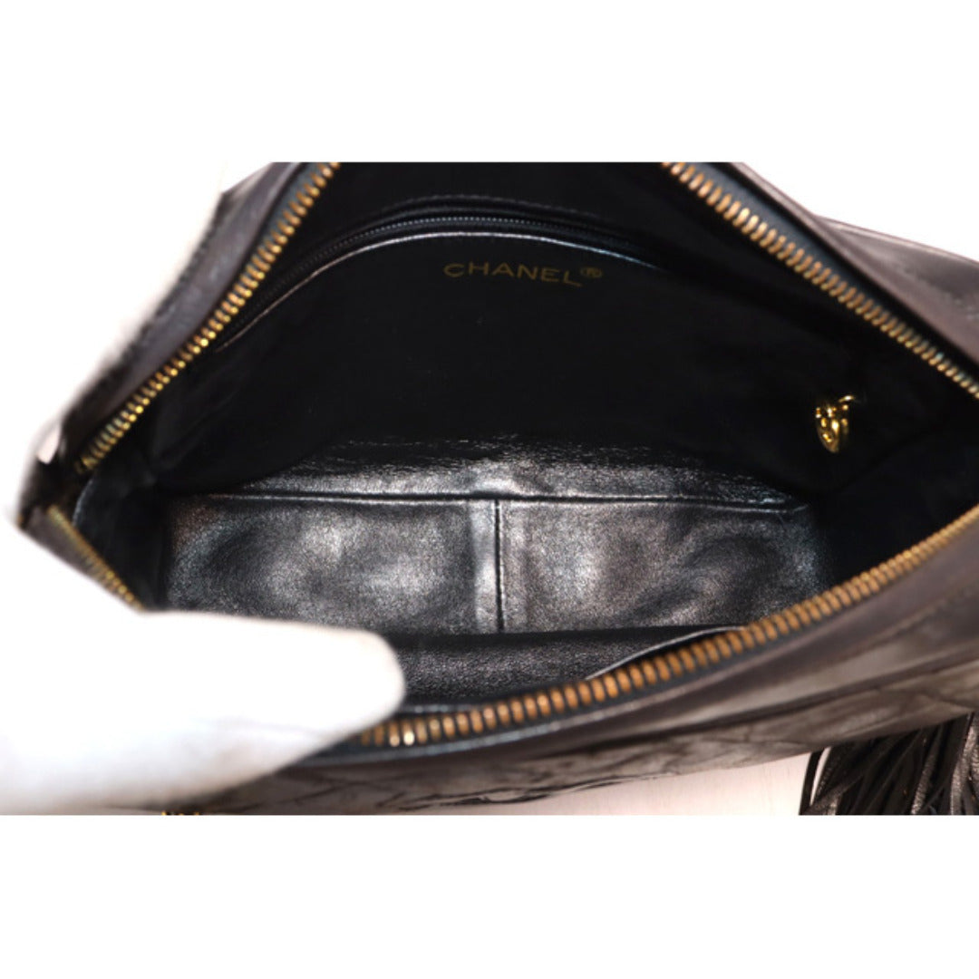 Chanel Quilted GD Metal Fittings Shoulder Bag — view 8