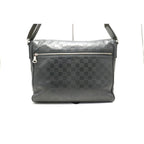 Louis Vuitton District MM Shoulder Bag — view 3