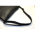 Louis Vuitton District MM Shoulder Bag — view 7