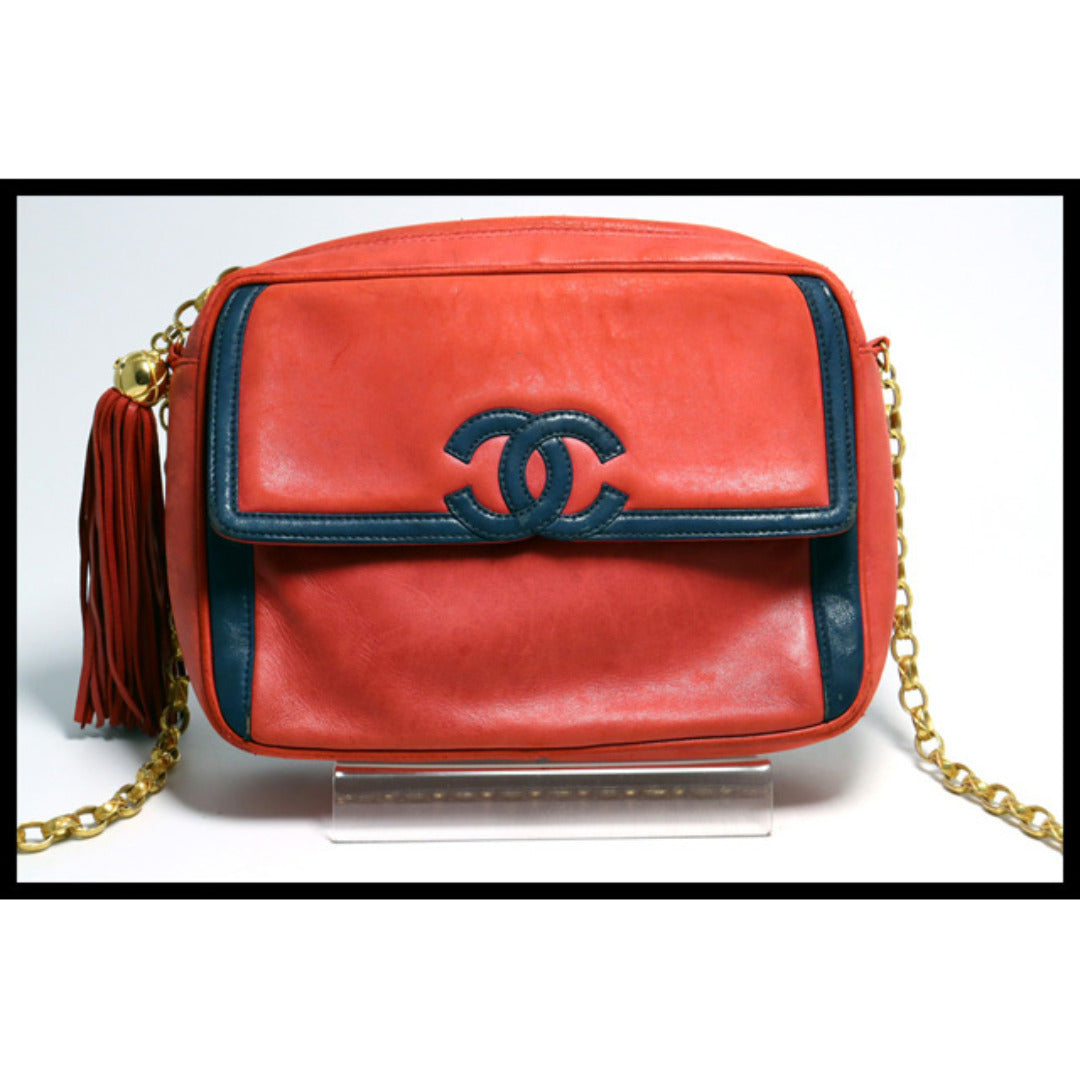 Chanel CC Logo GD Metal Fittings Shoulder Bag — view 2