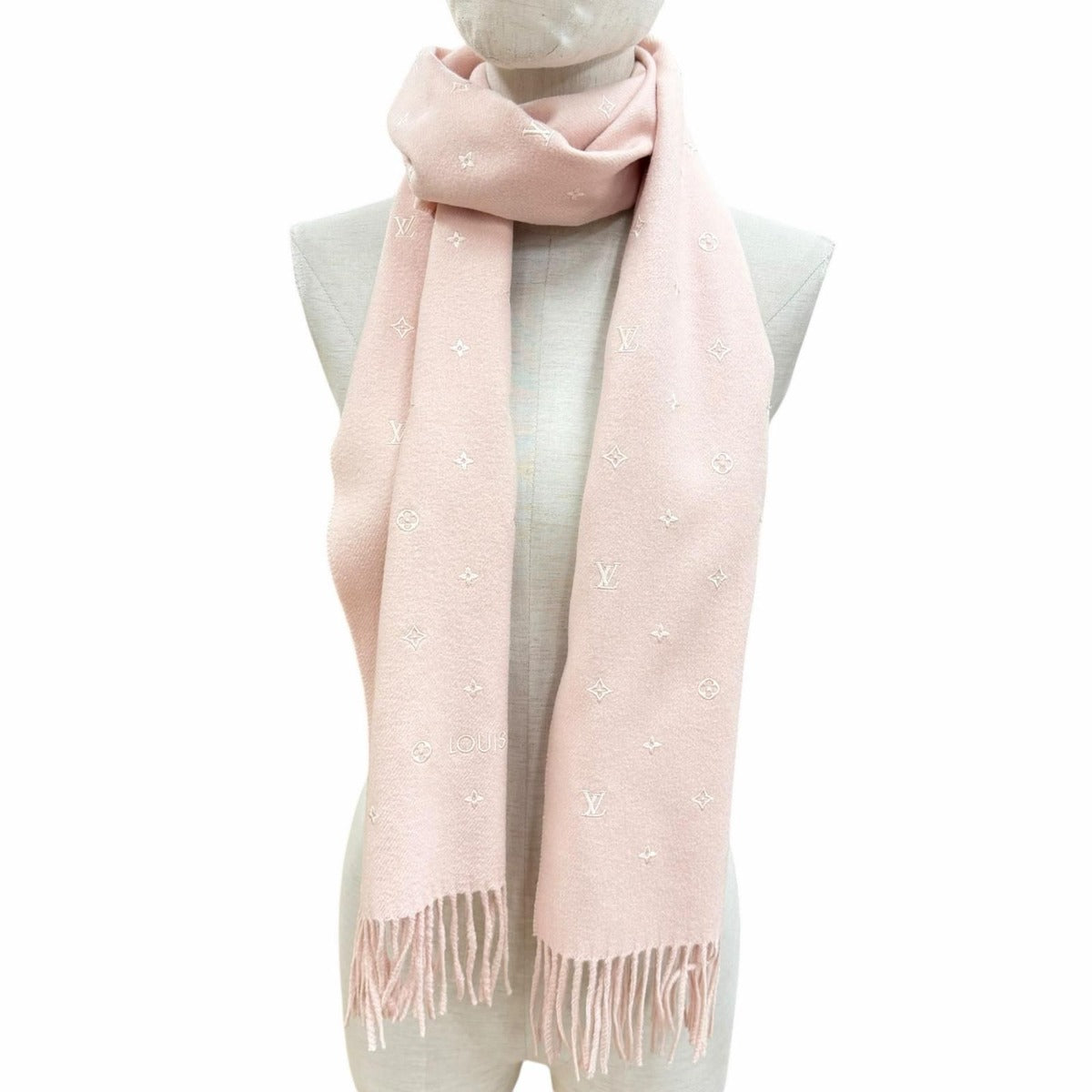 Louis Vuitton Echarpe LV Stella Monogram Scarf with Fringe — view 3