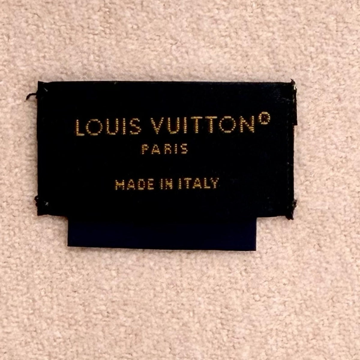 Louis Vuitton Echarpe LV Stella Monogram Scarf with Fringe — view 7