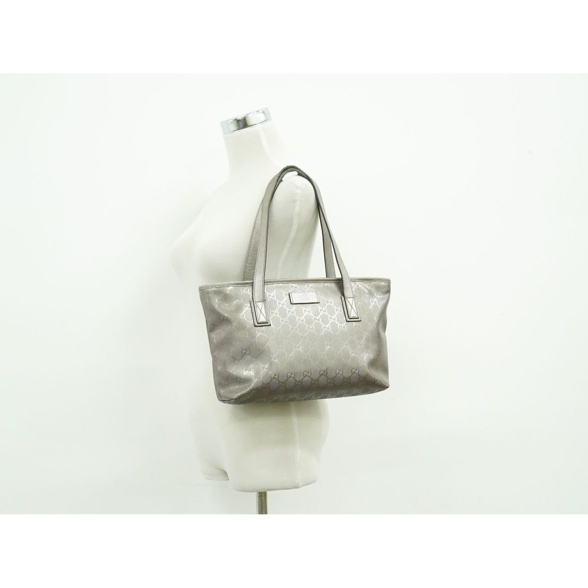 Gucci GG Supreme Tote Champagne Gold — view 6