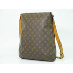 Louis Vuitton Musette Monogram Shoulder Bag Pochette Brown — view 2