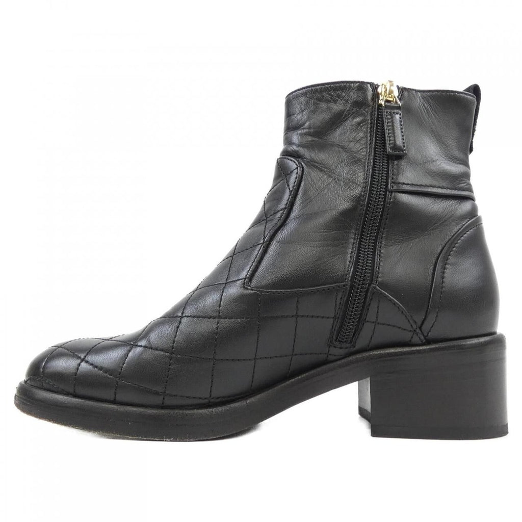 Chanel Boots Lambskin Black — view 2