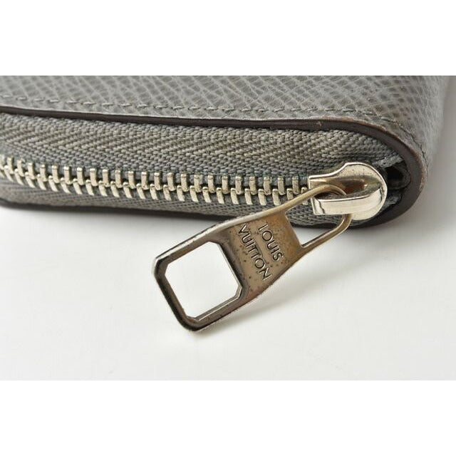 Louis Vuitton Coin Case Card Zippy Purse Taiga — view 5