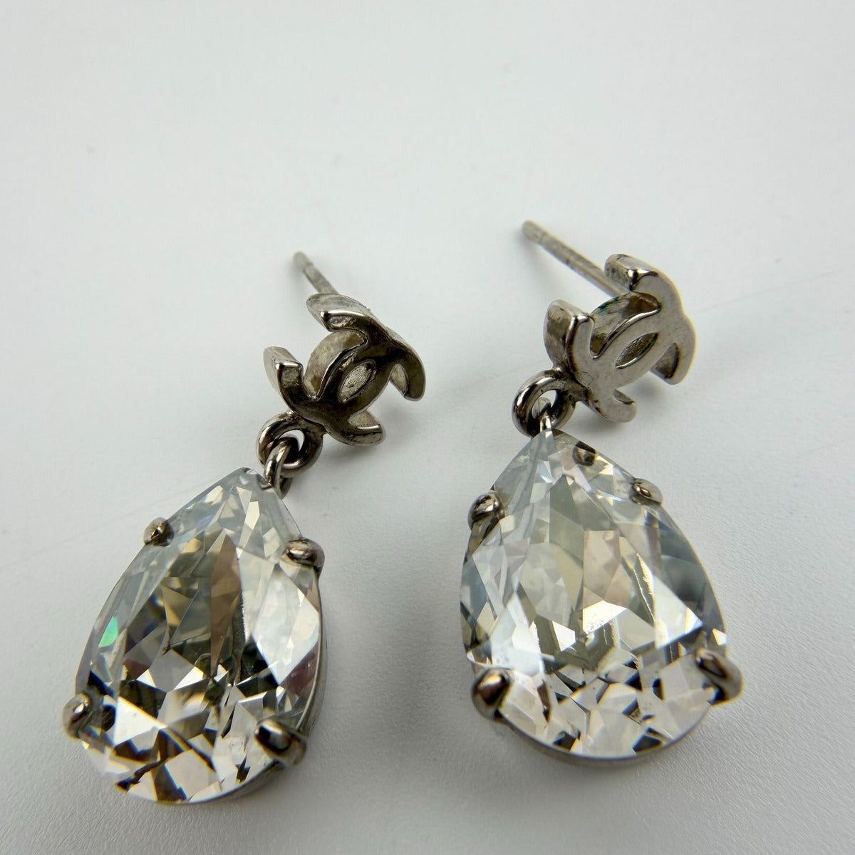 Chanel CC Logo Rhinestone Earrings Silver Vintage — view 3