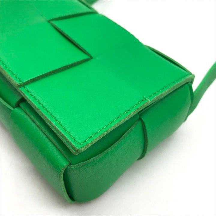 Bottega Veneta Leather Candy Cassette Green Shoulder Bag Mini — view 5