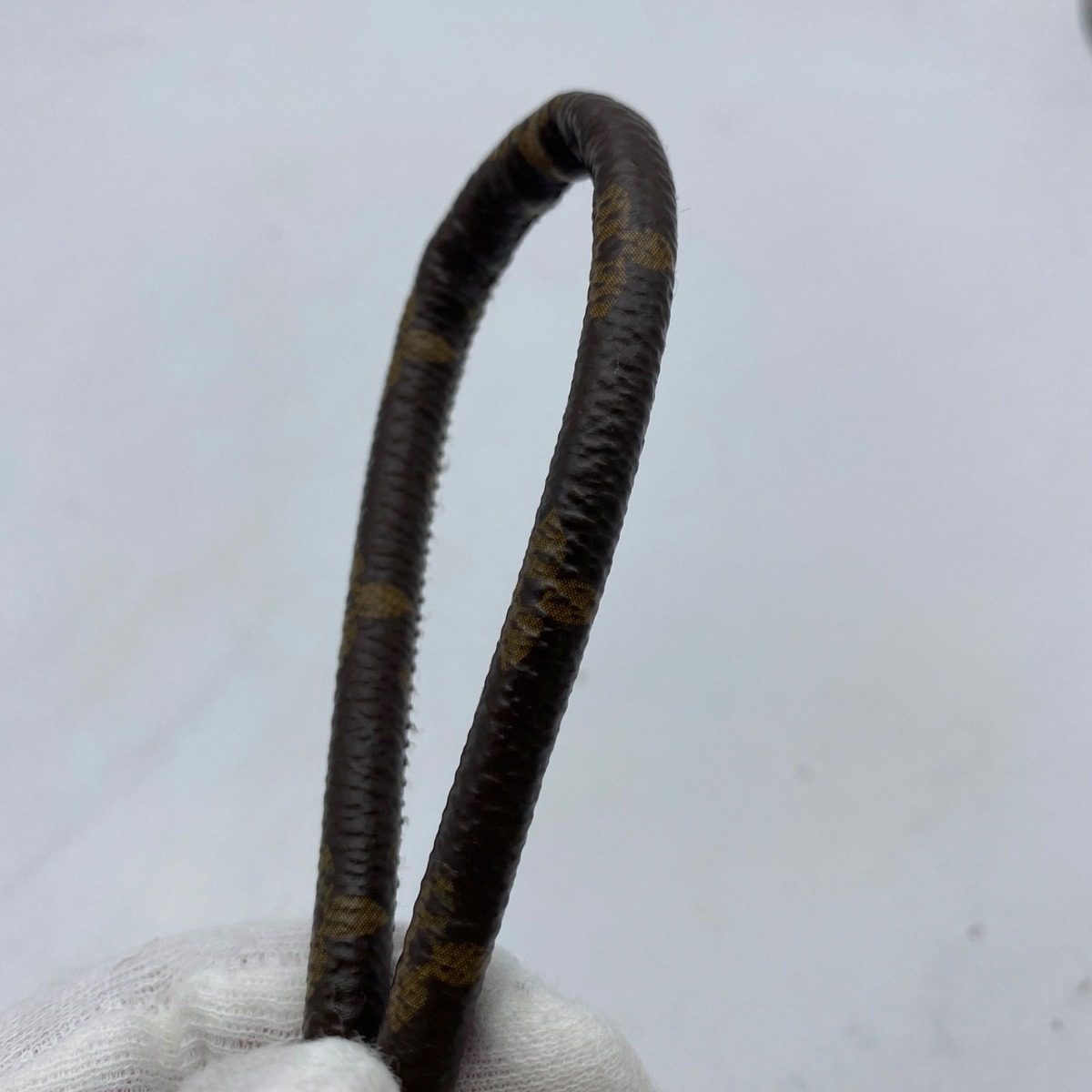 Louis Vuitton Key Ring Monogram Eclipse Sport Cles Halo Key Holder — view 5