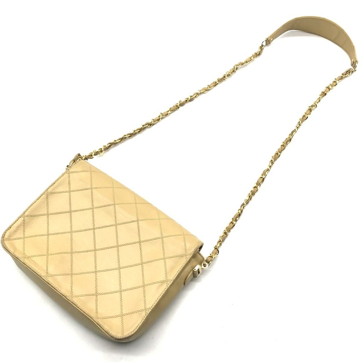 Chanel Big CC Logo Turnlock Chain Shoulder Bag Beige — view 2