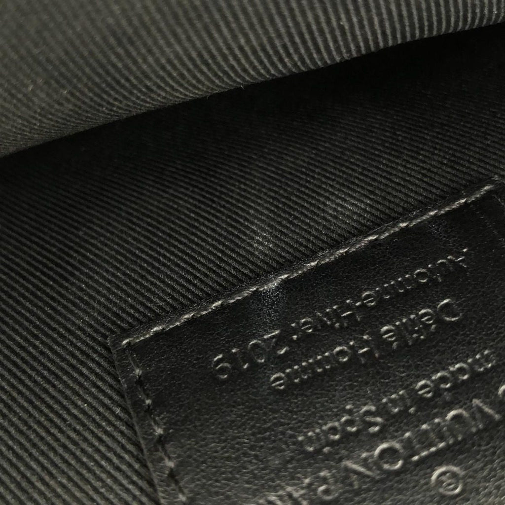 Louis Vuitton Taiga Rainbow Color Danube Messenger Bag — view 9