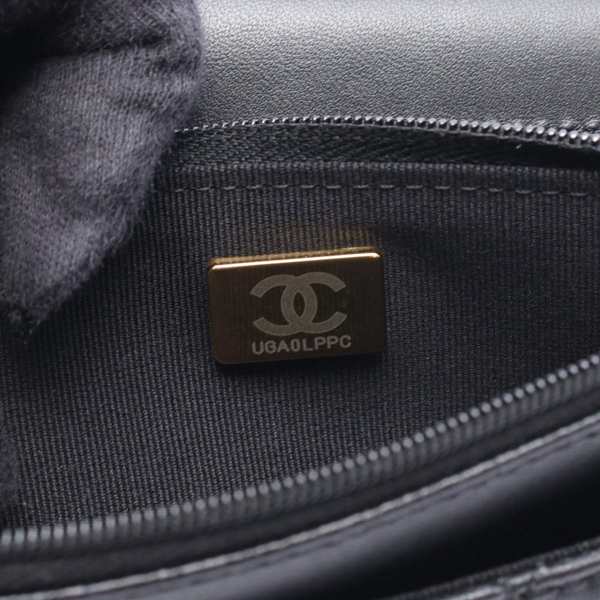 Chanel Shoulder Bag Quilted Black Lambskin Icon Charm Chain Wallet — view 5