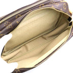 Louis Vuitton Shoulder Bag Reporter PM — view 6