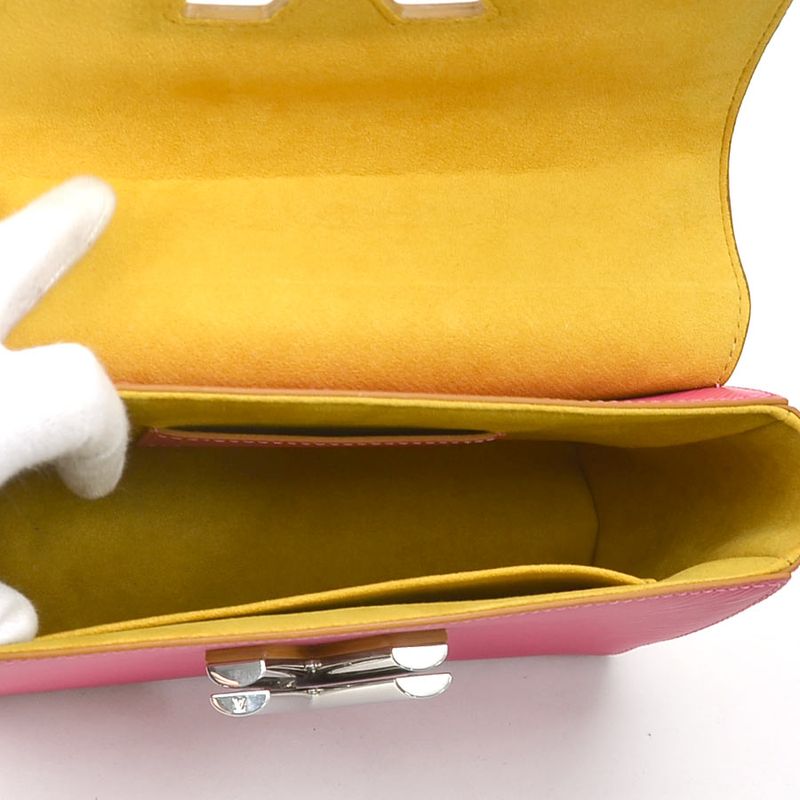 Louis Vuitton Shoulder Bag Twist MM — view 5