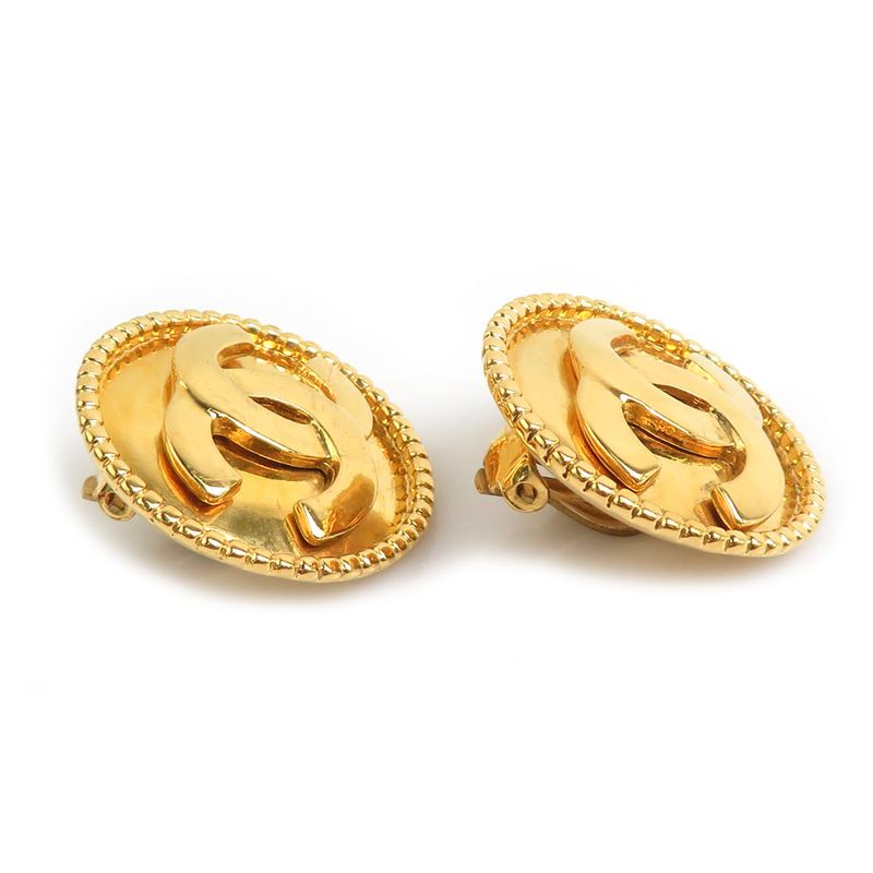 Chanel Quilted Classic Gold — view 3