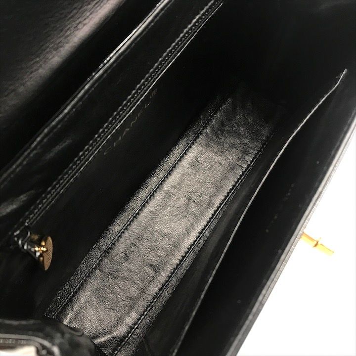 Chanel CC Logo Turnlock Patent Hand Bag Black Bag — view 8