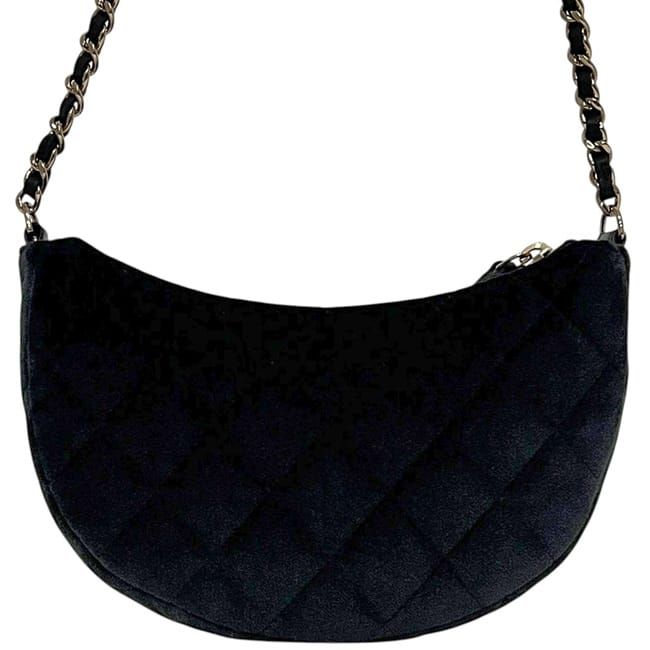 Chanel Shoulder Bag Half Moon Chain Black 2024 — view 3