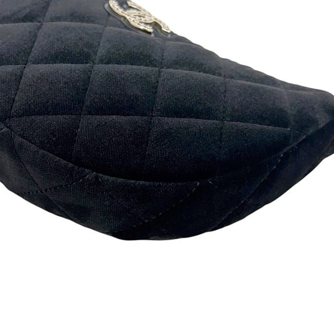 Chanel Shoulder Bag Half Moon Chain Black 2024 — view 5