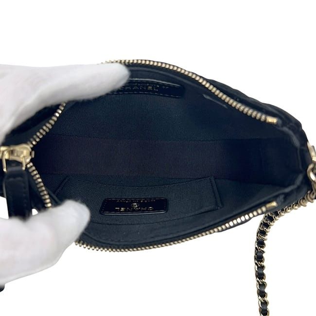 Chanel Shoulder Bag Half Moon Chain Black 2024 — view 6
