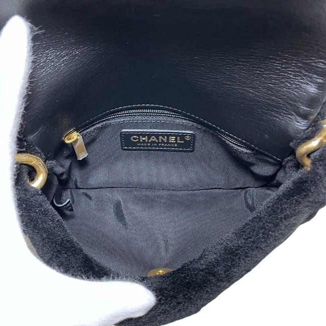Chanel One Shoulder Bag Black Quilted 30 — view 5