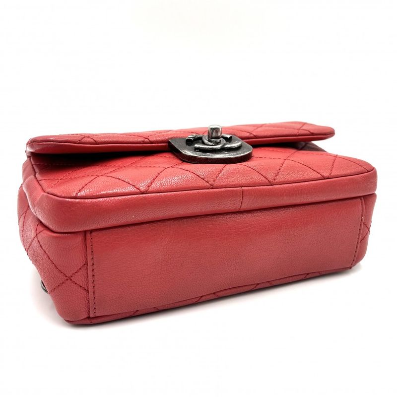 Chanel Shoulder Bag Women Quilted Chain Crossbody — view 4