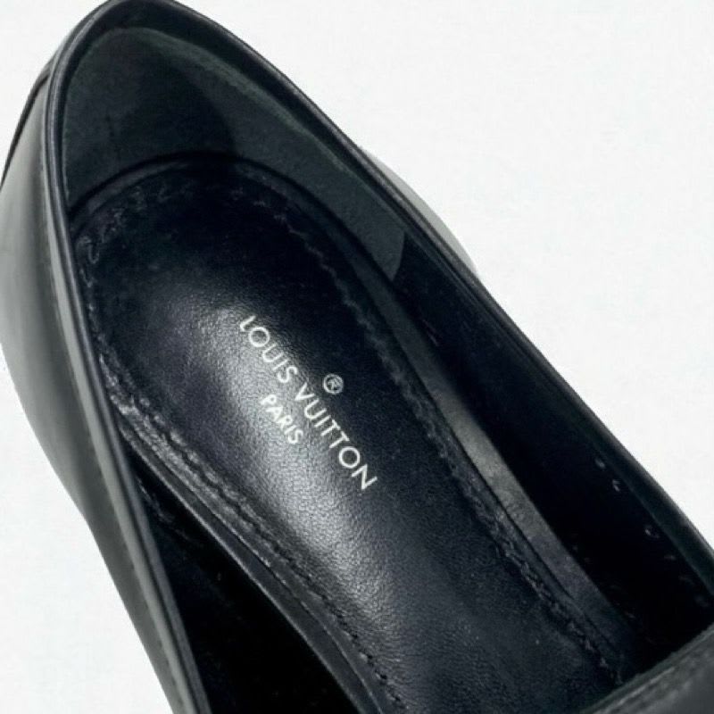 Louis Vuitton Upper Case Line Loafers Leather Shoes Black Gold Chain — view 7