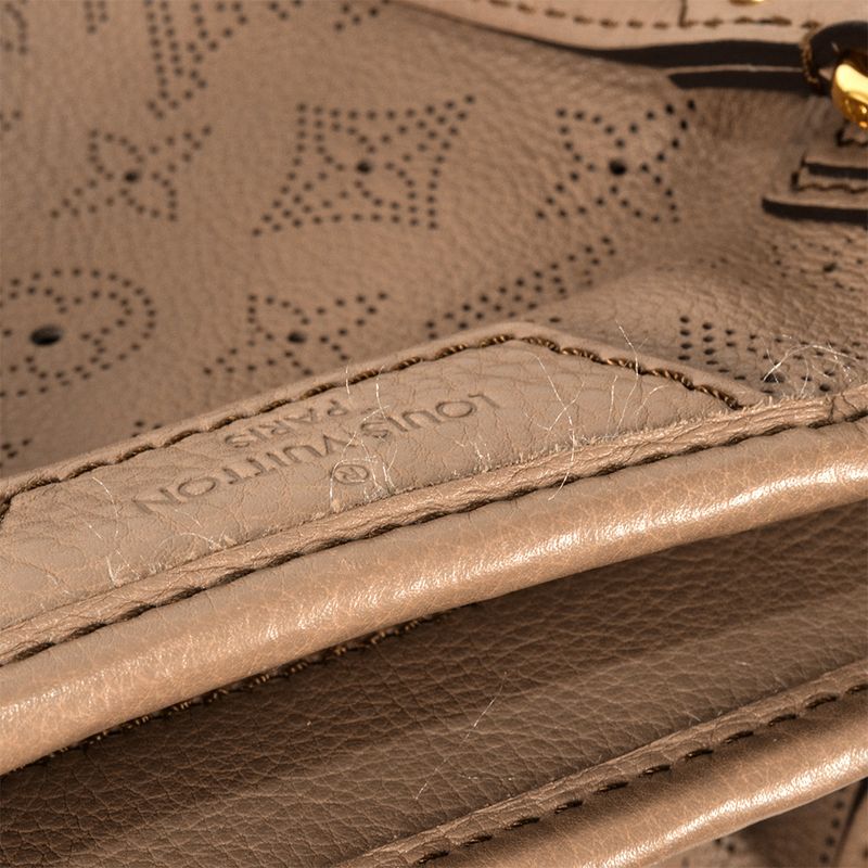 Louis Vuitton Stella PM Tote Bag Monogram Mahina Beige Poodle Ar1160 — view 9