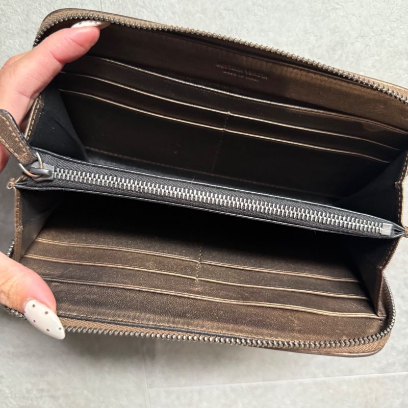 Bottega Veneta Intrecciato Round Zipper Long Wallet Bronze Leather Men — view 8
