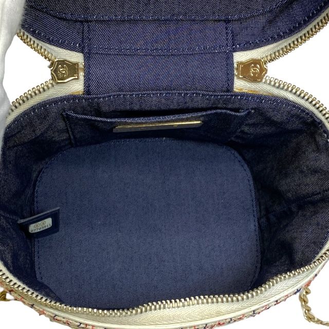 Chanel As0323 Vanity Case Bag Chain Shoulder 27 th Tweed White — view 8