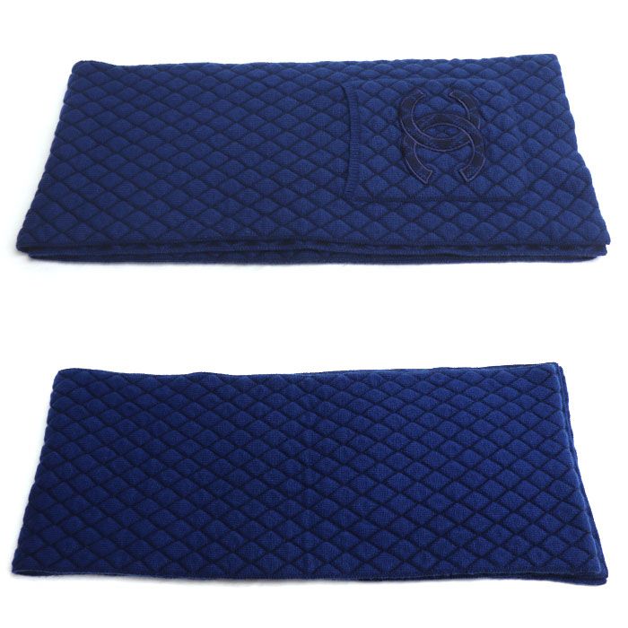 Chanel Large Quilted Scarf with Pocket Blue — view 2
