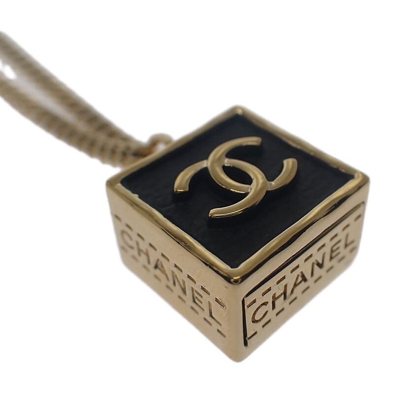 Chanel CC Square Necklace Metal Gold Black Pendant Choker Class — view 4