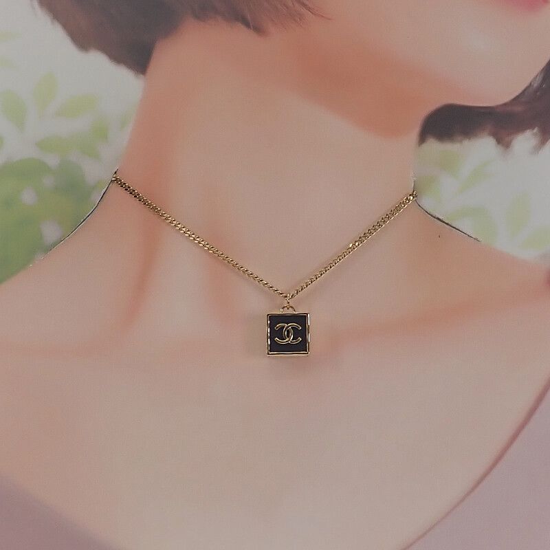 Chanel CC Square Necklace Metal Gold Black Pendant Choker Class — view 8