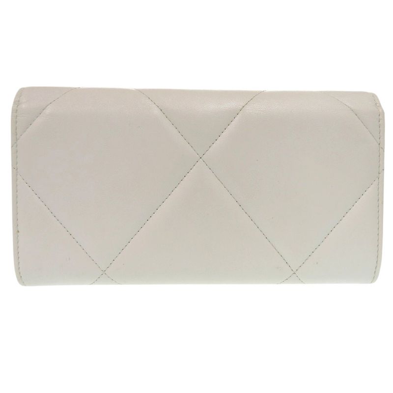Chanel 19 Ap0955 Lambskin White Coco Mark 30 Long Wallet 0766 — view 3