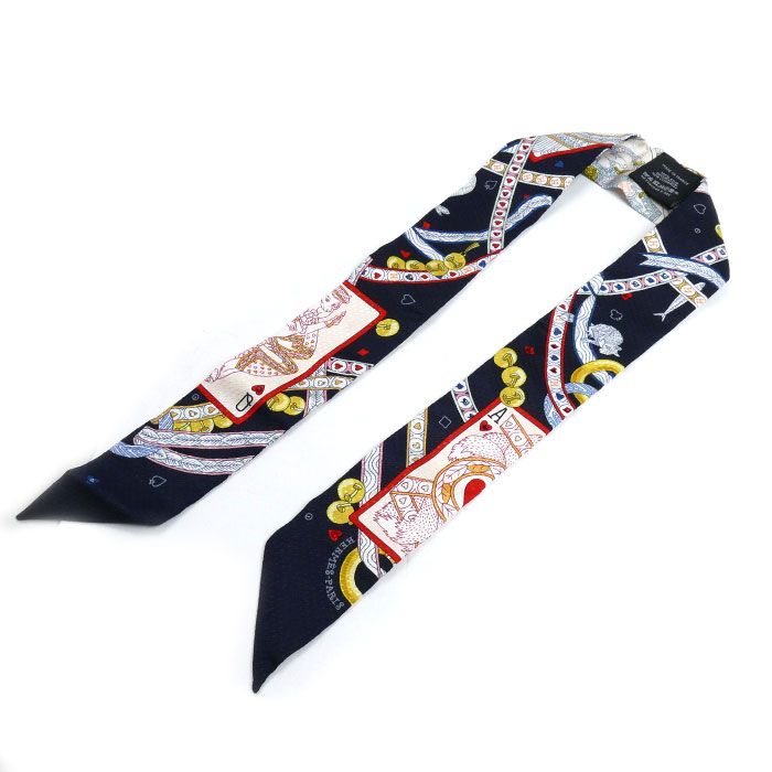 Hermes DAME de Coeur Twillye Scarf Noir Black Rouge All — view 2