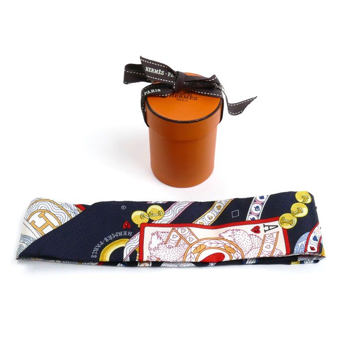 Hermes DAME de Coeur Twillye Scarf Noir Black Rouge All — view 7