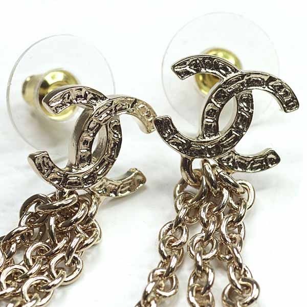Chanel Pearl Chain Coco Mark Earrings Metal Rai White Gold B25 a S Rank — view 5
