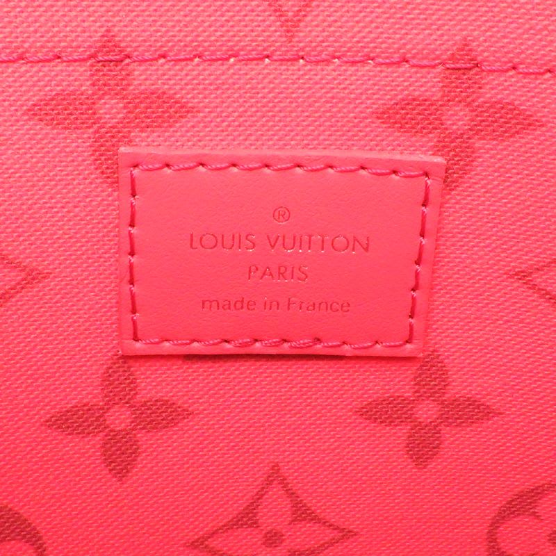 Louis Vuitton Clutch Bag — view 7