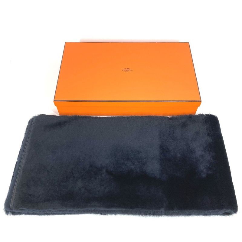 Hermes Scarf Leather Fur Black — view 2