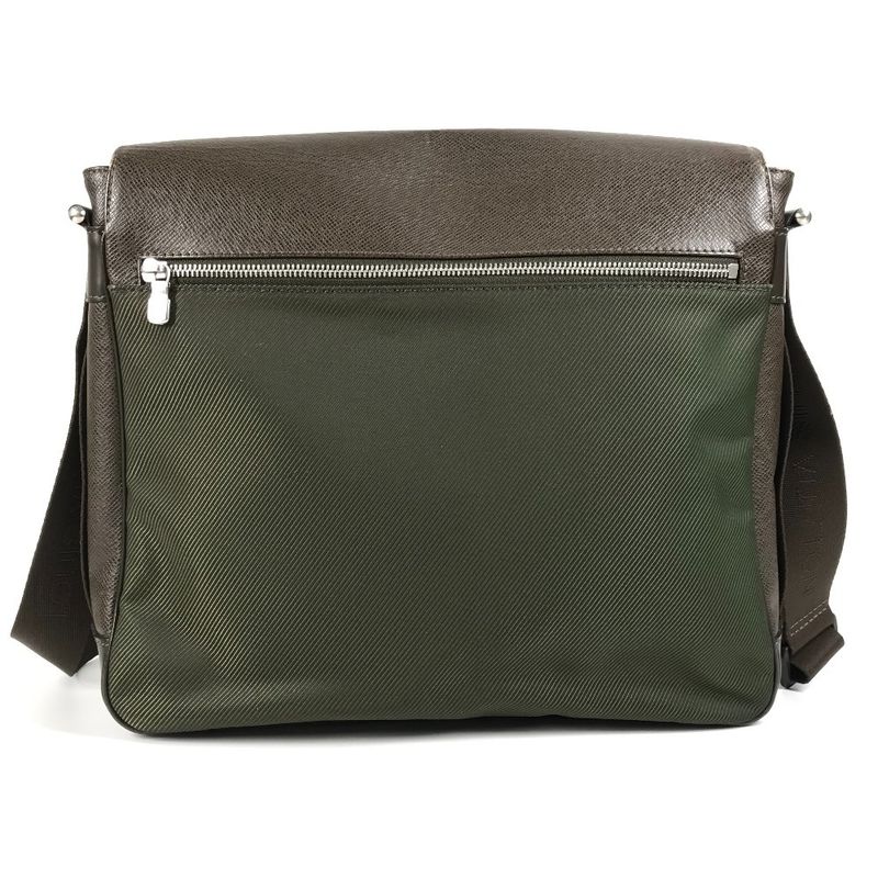 Louis Vuitton Shoulder Bag Victor Taiga Leather Grizzly Brown — view 2