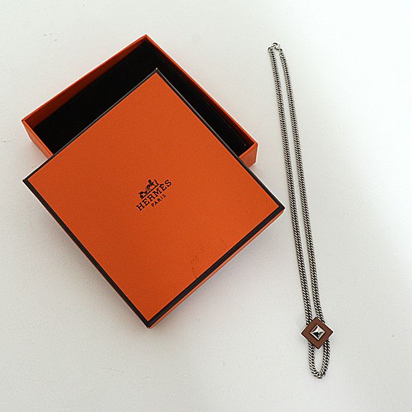 Hermes Herme Pendant Necklace Grumet Ekestre PM — view 3