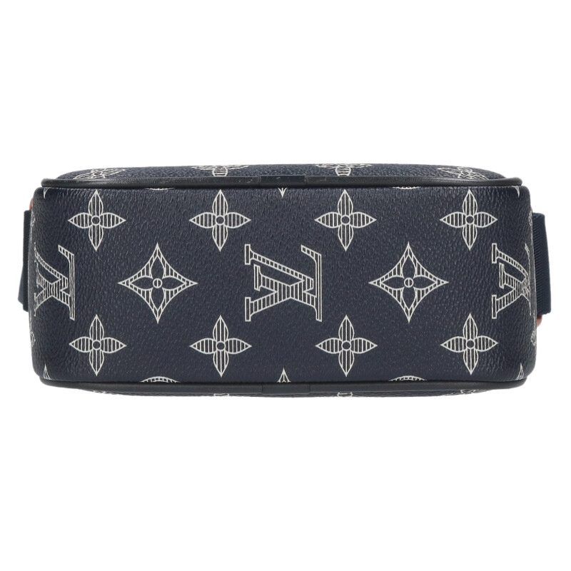 Louis Vuitton Danube PM Monogram Ink Upside Down Shoulder Bag Men — view 4