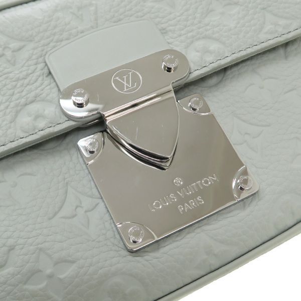 Louis Vuitton Taurillon S-Lock Messenger — view 5