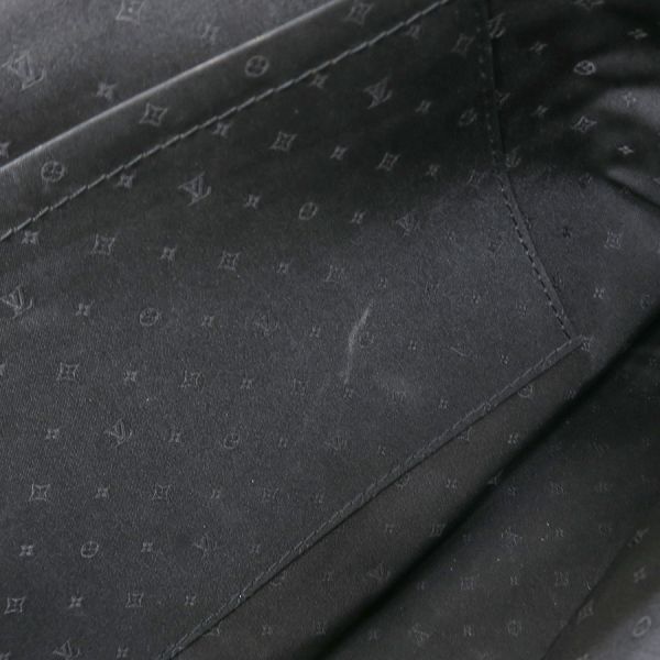 Louis Vuitton Suhali Lockit MM — view 2