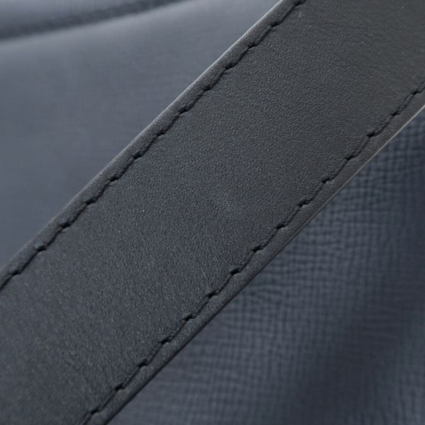 Louis Vuitton Utah Canyon Messenger PM — view 7