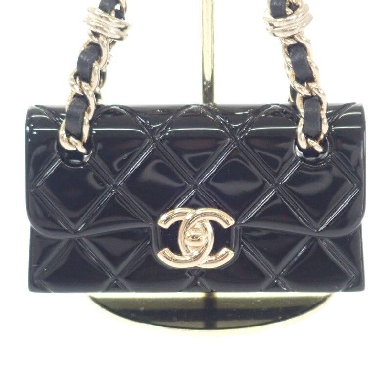 Chanel Quilted Chain Bag Aba121 nl990 Charm Resin Black — view 2