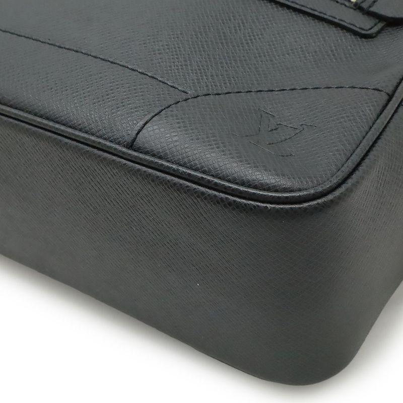 Louis Vuitton Taiga Pavel Second Bag Clutch Leather Ardoise Black Silver — view 3