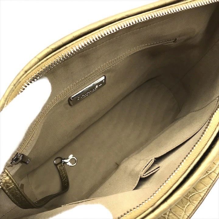 Chanel CC Logo Limited Edition Croco Shoulder Bag — view 7